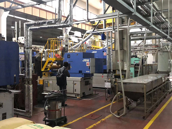 JSW rigang injection molding machine